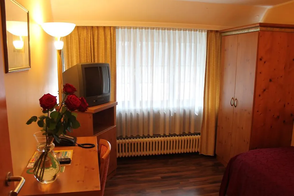 Hotel Gasthof Zur Post Munich 3*,